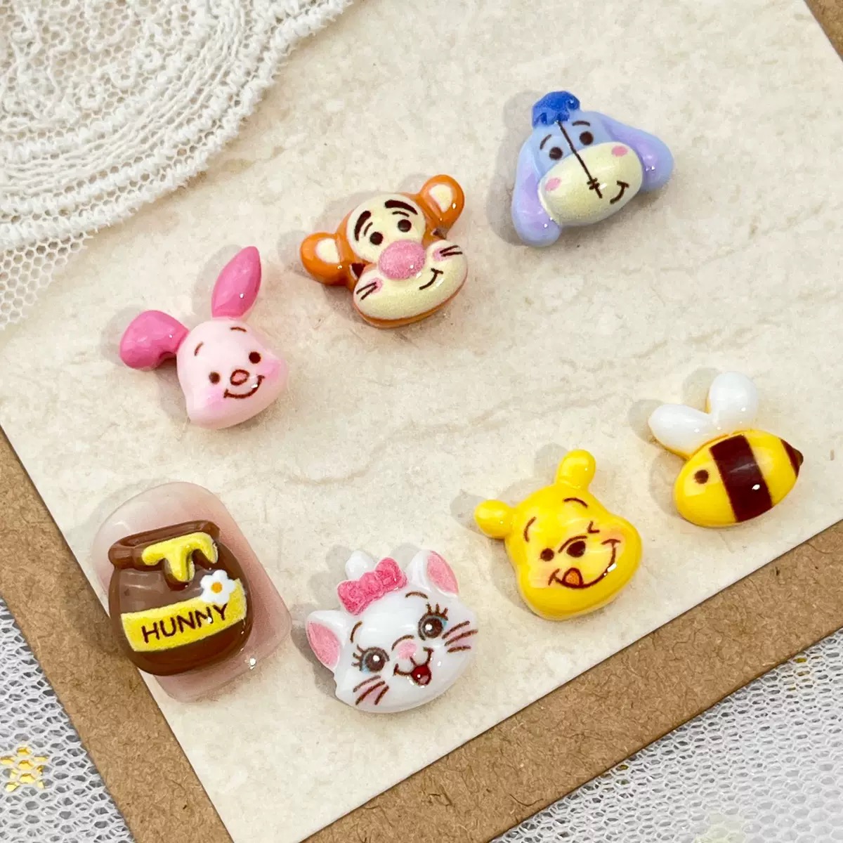 เรซิ่นรูปการ์ตูนขนาดเล็ก 20 ชิ - Art Craft Disney บทวิจารณ์และราคา